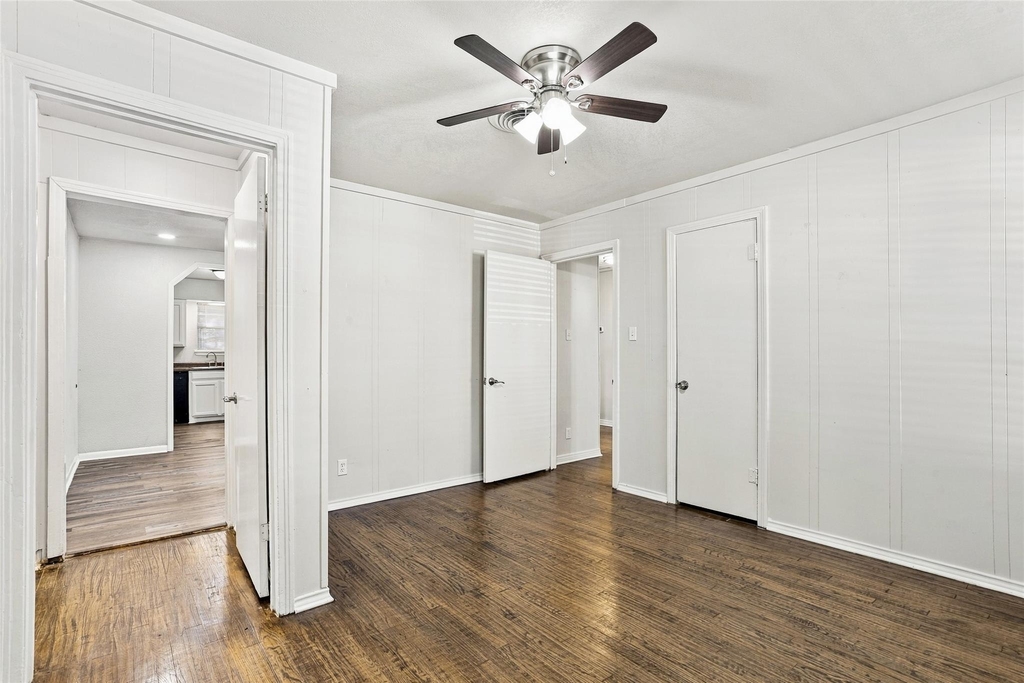4301 Valentine Street - Photo 12