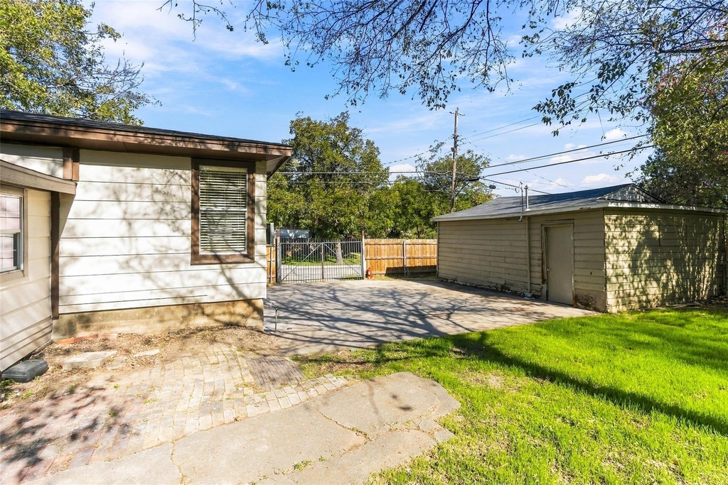 4301 Valentine Street - Photo 21