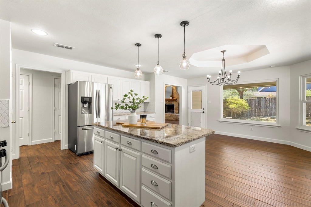 512 Post Oak Drive - Photo 9