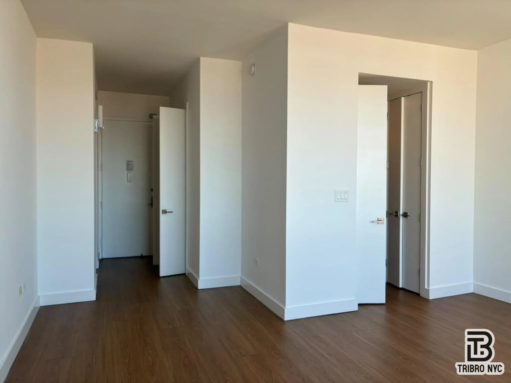 777 6th Avenue - Photo 7