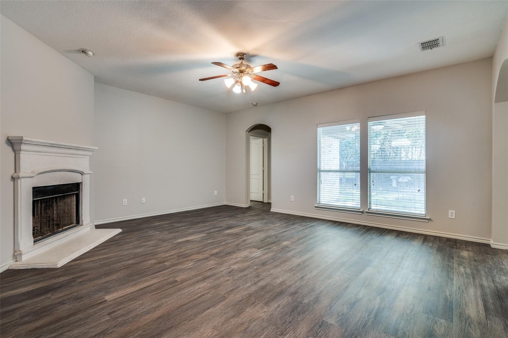 110 Enchanted Forest Drive - Photo 3