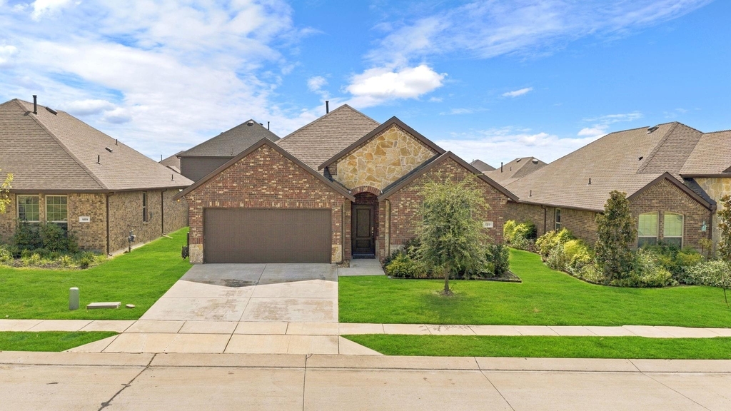 427 Pleasant Hill Lane - Photo 1