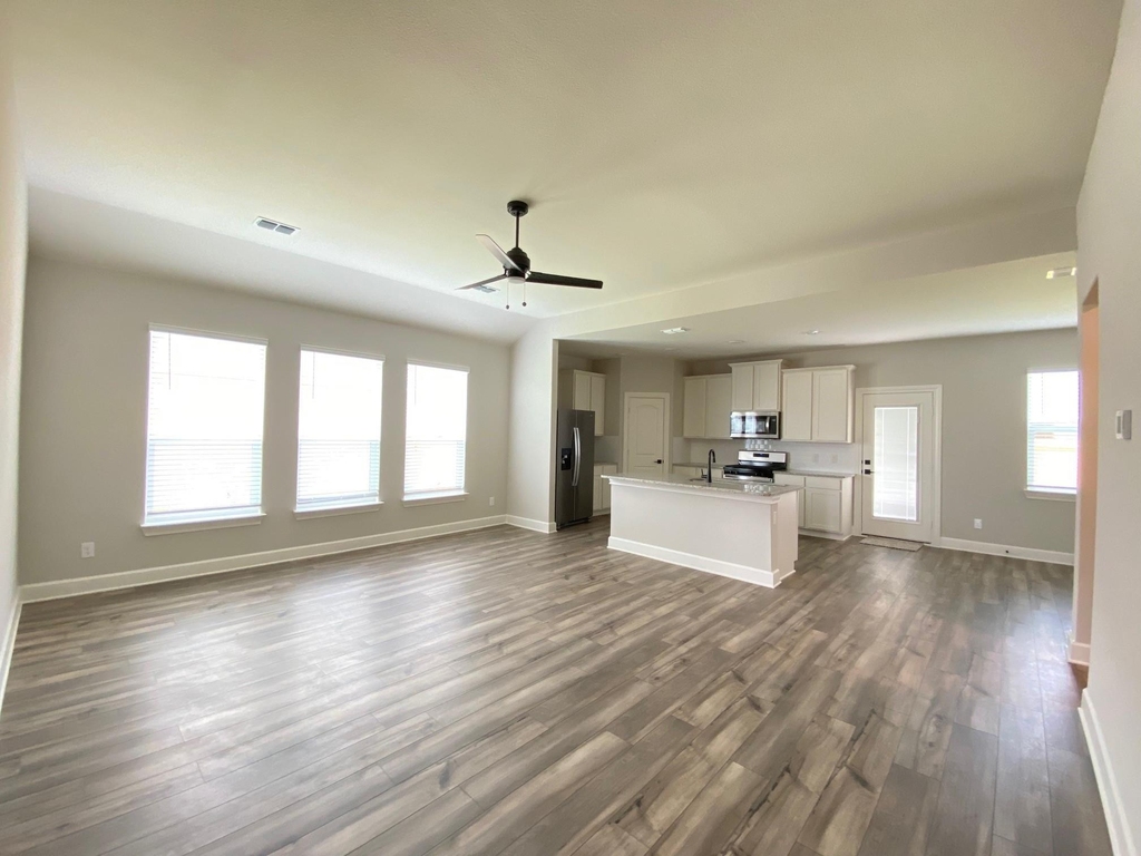 2109 Atwood Drive - Photo 2