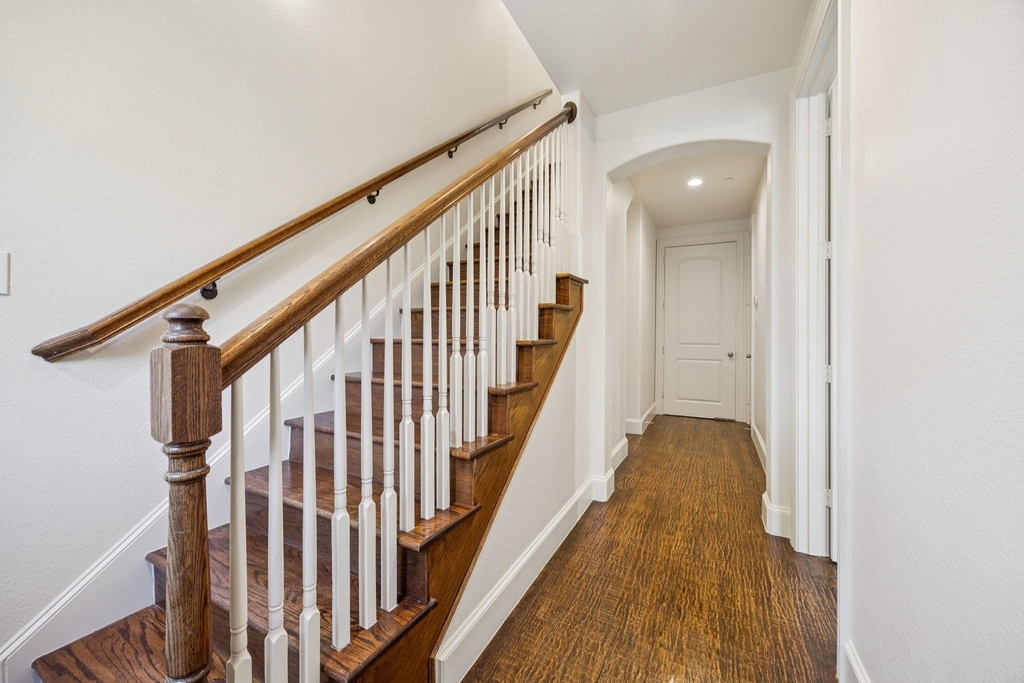 643 Senda - Photo 1
