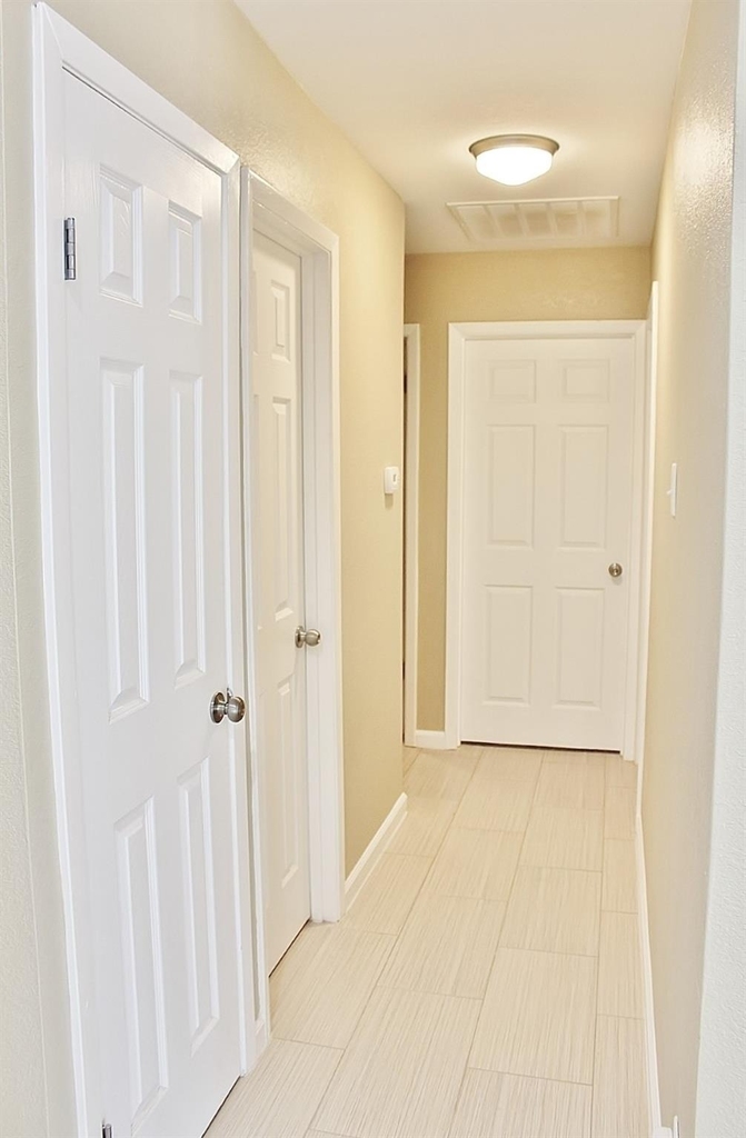 302 Linkwood Drive - Photo 2