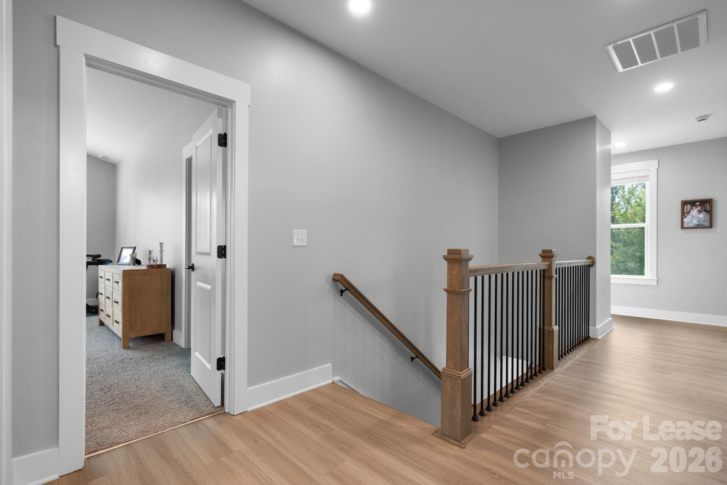 3888 12th Street Ne - Photo 18