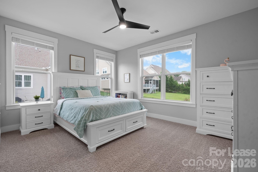 3888 12th Street Ne - Photo 16