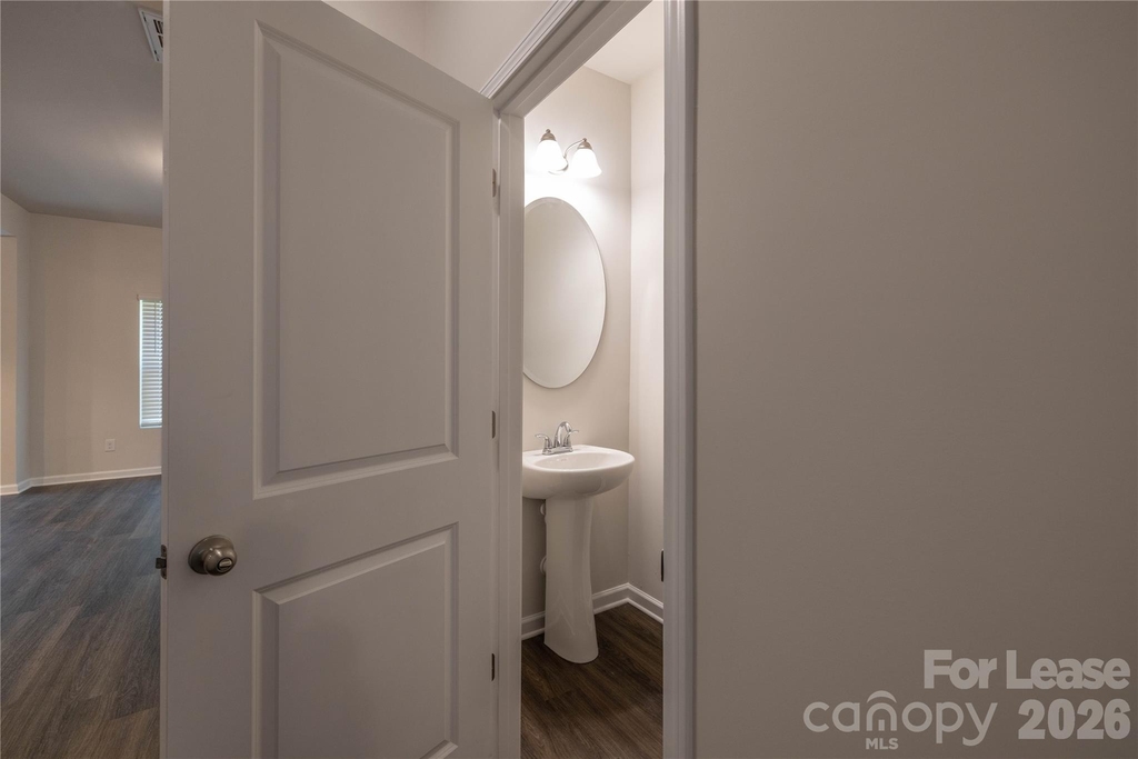 206 S Bell Avenue - Photo 6