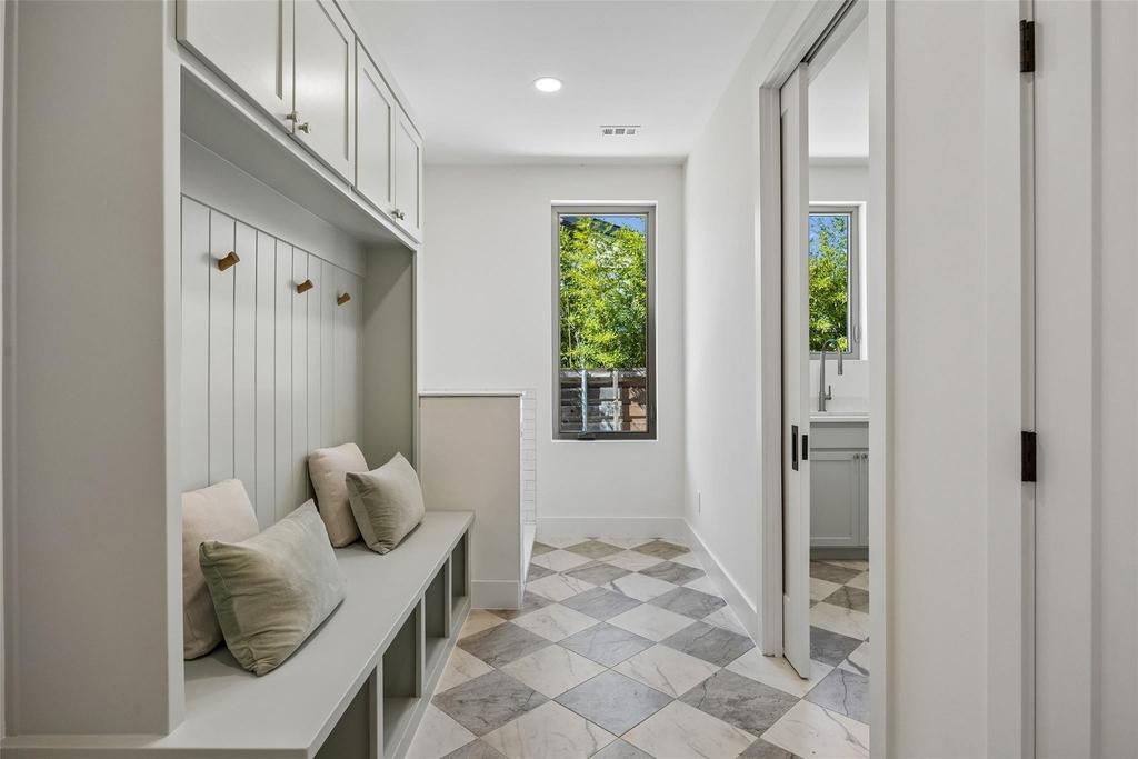 11131 Hillcrest Road - Photo 15