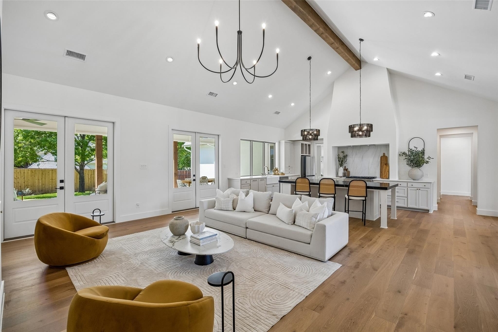 11131 Hillcrest Road - Photo 4