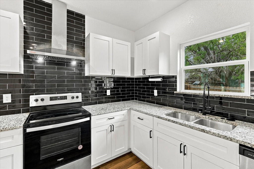 3023 Brazos River Drive - Photo 9