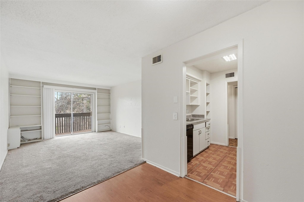 4845 Cedar Springs Road - Photo 5