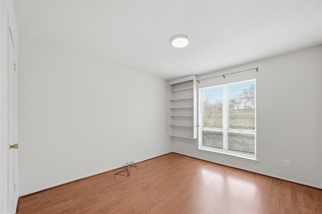 4845 Cedar Springs Road - Photo 8