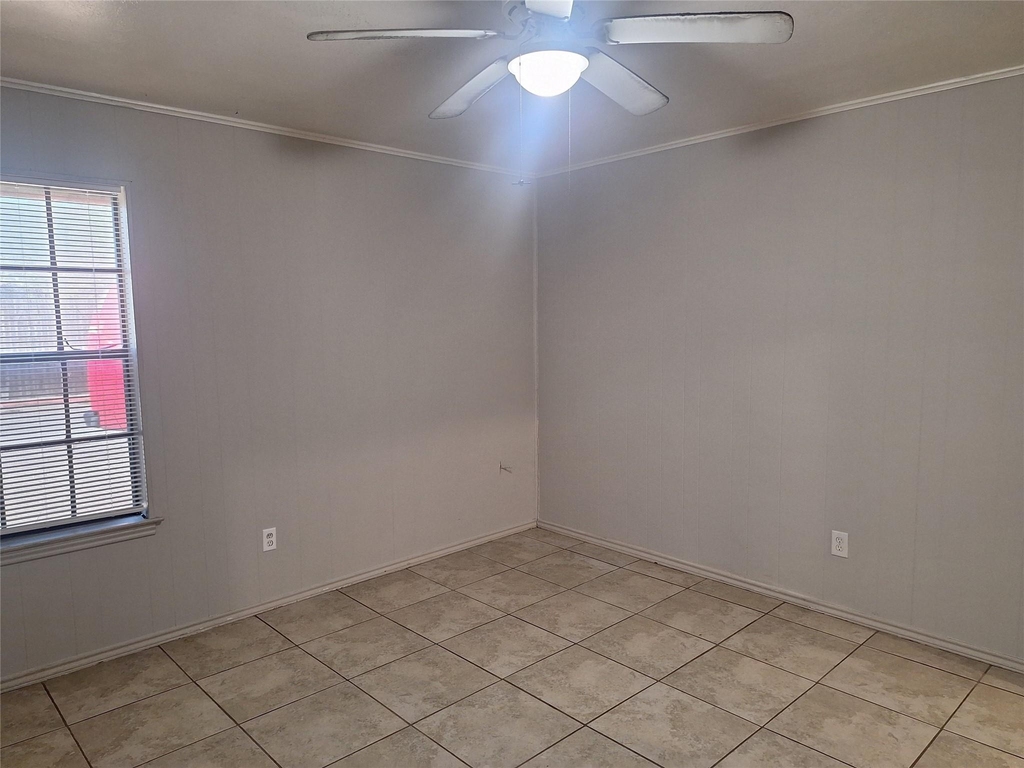 203 Thompson Street - Photo 9