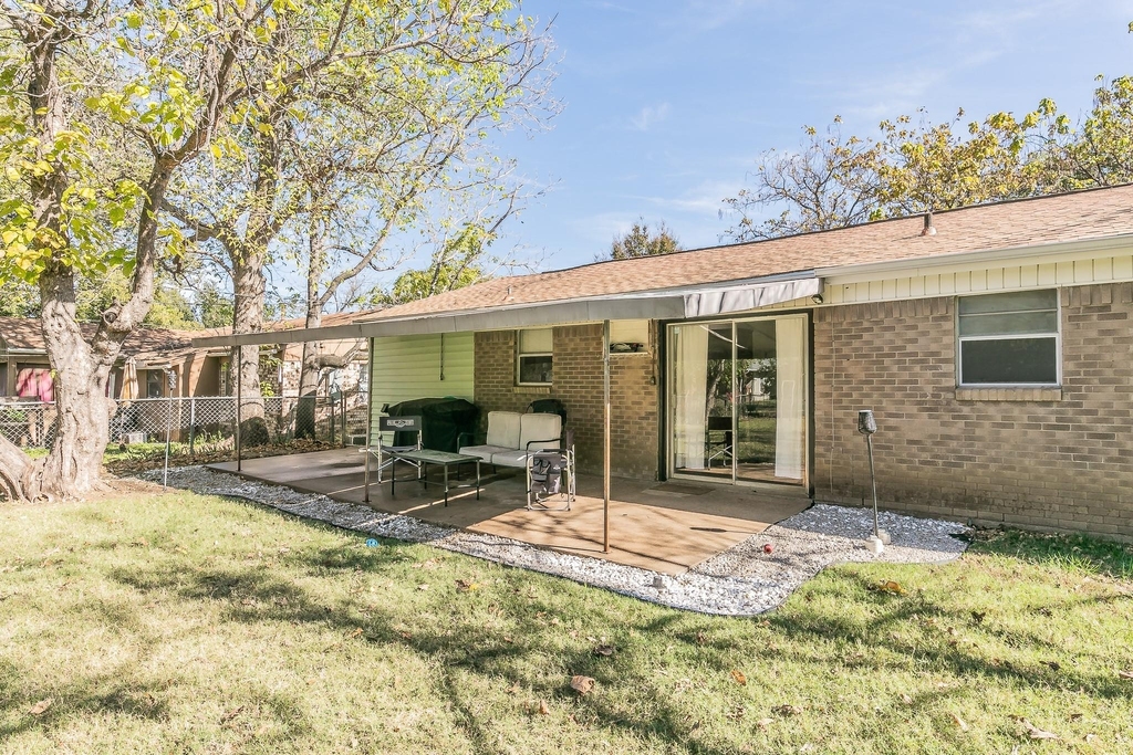 820 Sw Southridge Drive - Photo 32