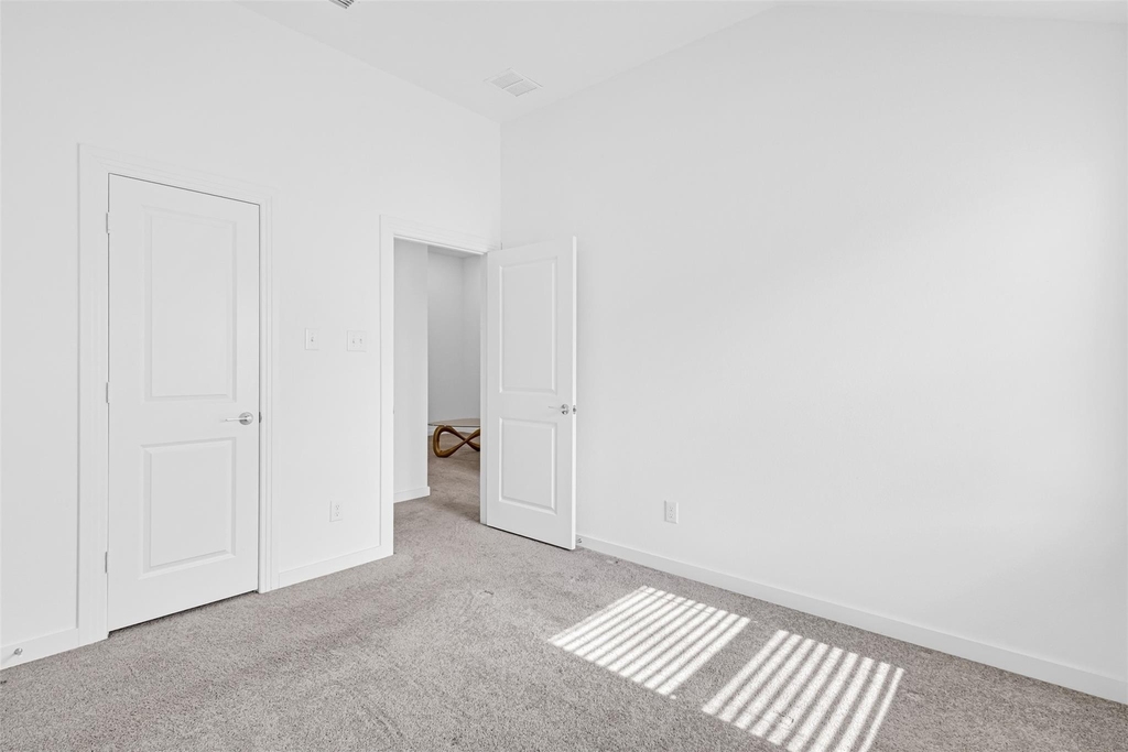 444 Somerville Drive - Photo 22