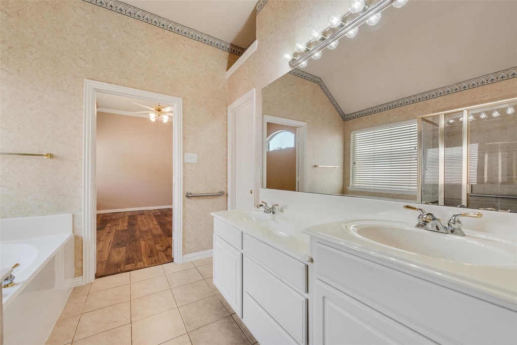 7900 Brookmount Street - Photo 18