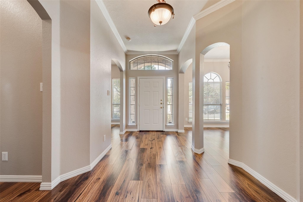 7900 Brookmount Street - Photo 6