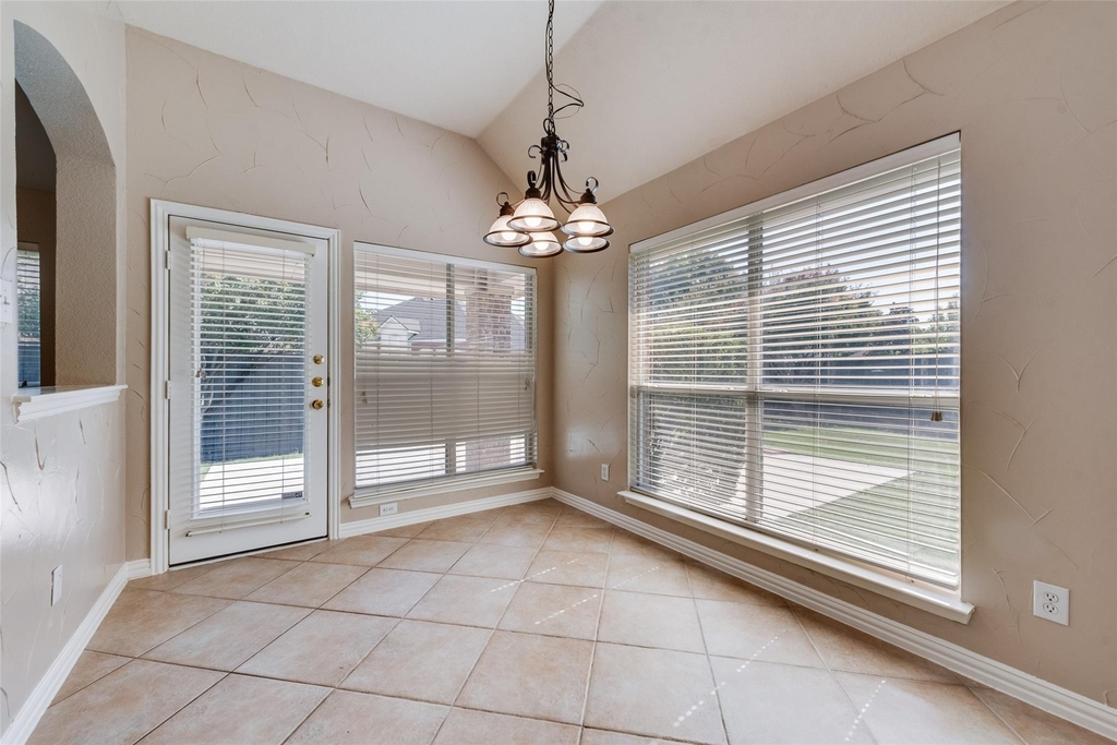 7900 Brookmount Street - Photo 11