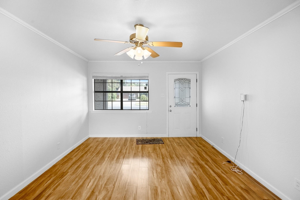 3052 Cameo Lane - Photo 2