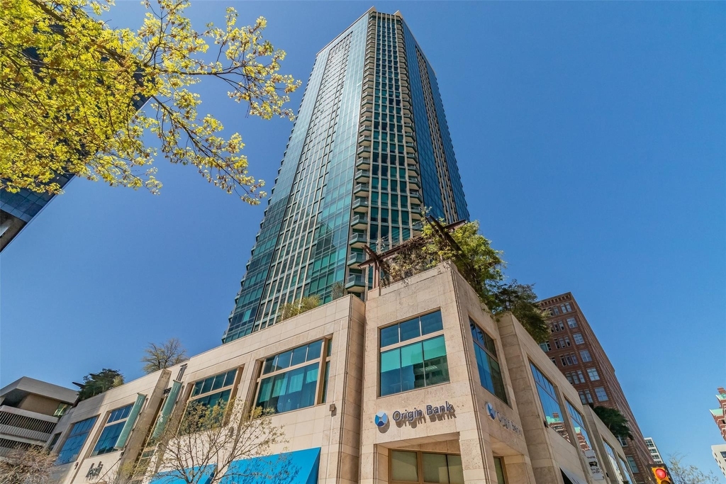500 Throckmorton Street - Photo 0