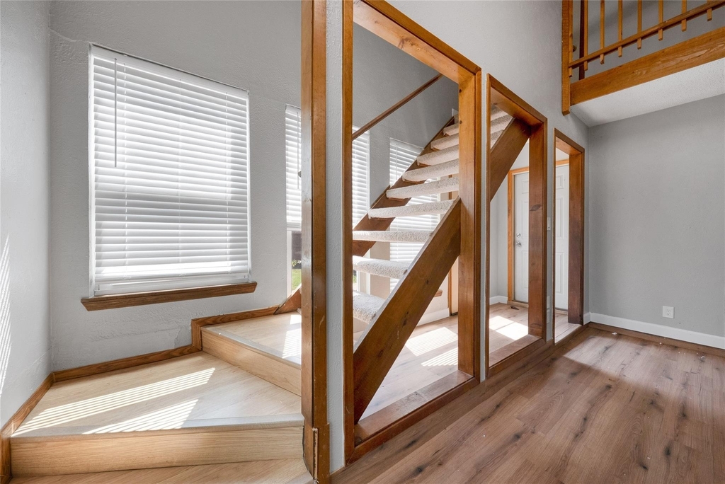 222 Gwendola Drive - Photo 11