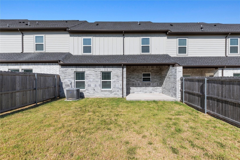1022 Debby Court - Photo 24