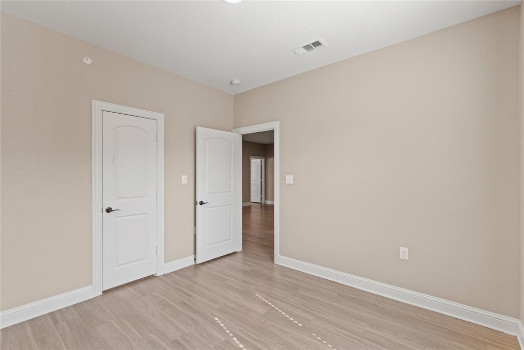 1022 Debby Court - Photo 20