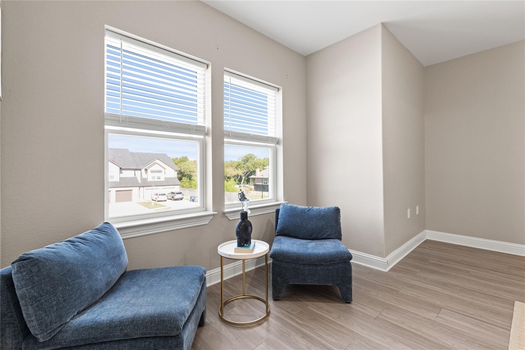 1022 Debby Court - Photo 15