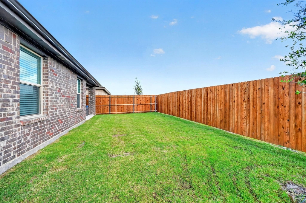 2020 Hearn Drive - Photo 33