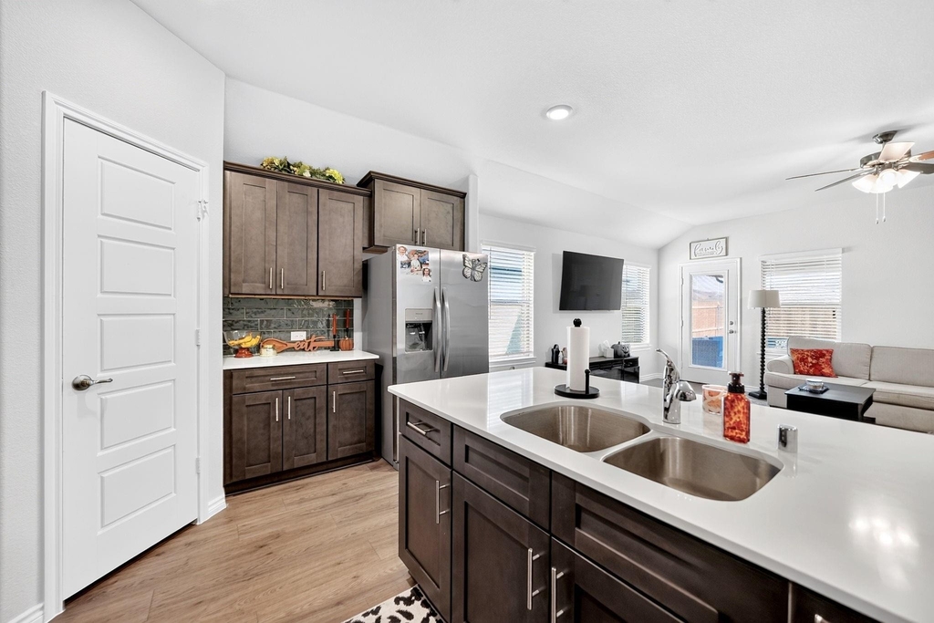2020 Hearn Drive - Photo 9