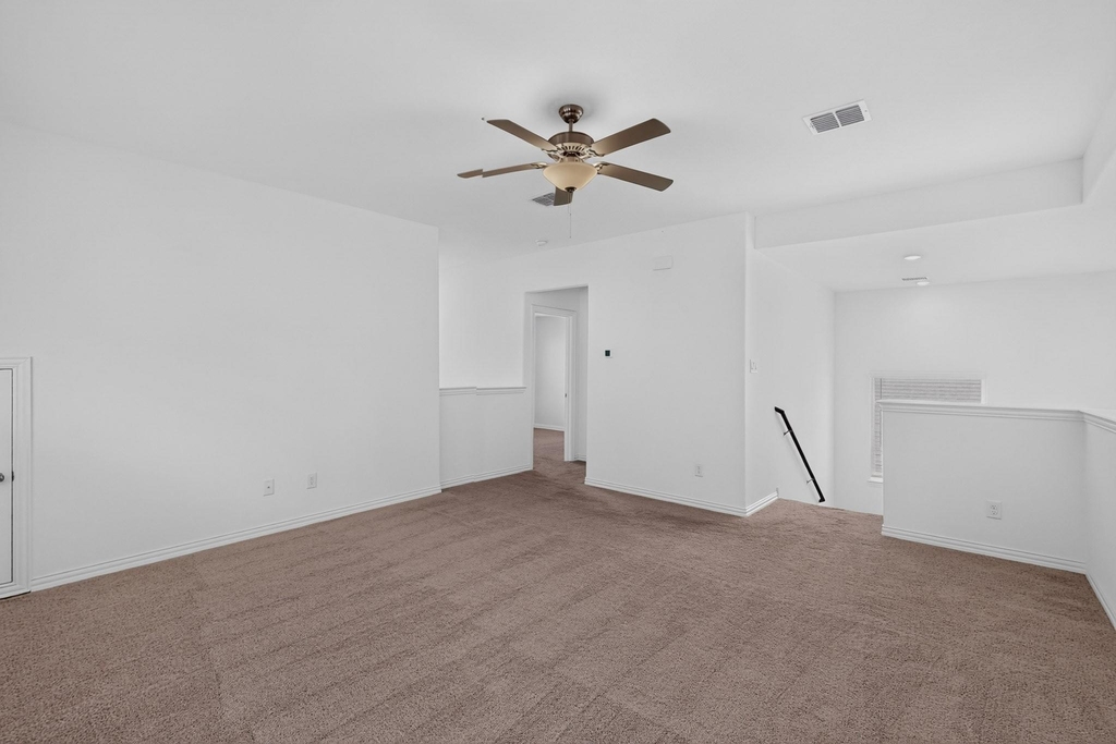 1309 Canuela Way - Photo 21