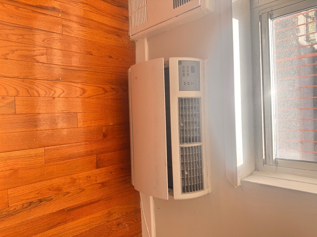 139-81 35th Avenue Flushing NY 11354 - Photo 13