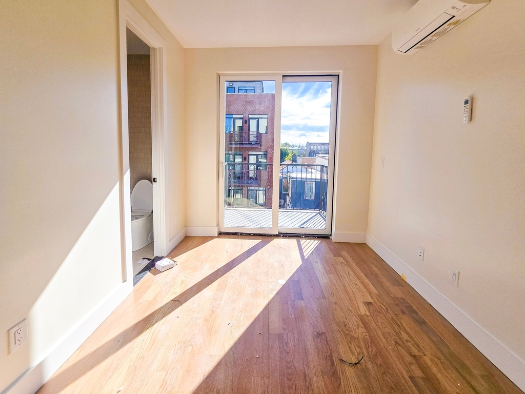 82 Stockholm Street, Brooklyn, NY 11221 - Photo 4