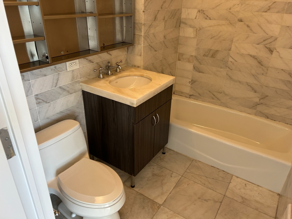 West 37th Street - Photo 5