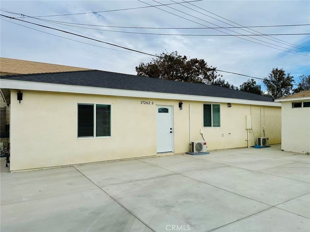 17262 Ivy Ave - Photo 0