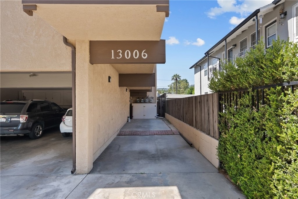 13006 Moorpark - Photo 46