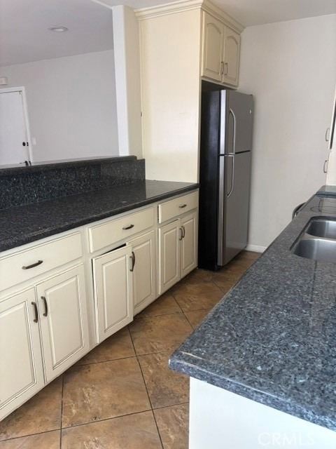 5403 Newcastle # 12 - Photo 3
