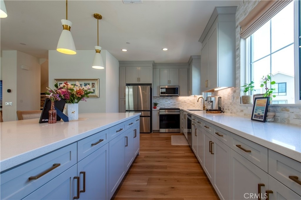 2470 Calendula - Photo 1