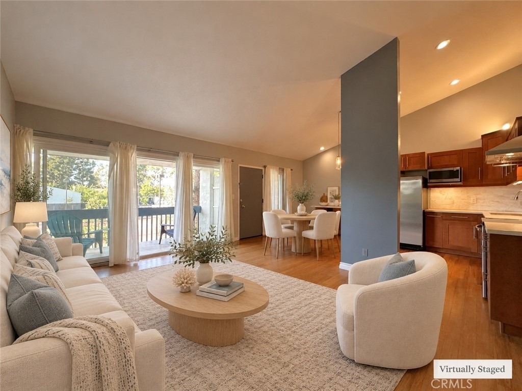 900 Camino Real - Photo 2