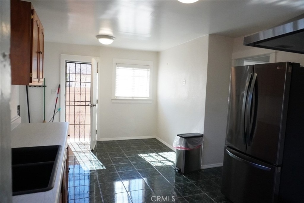 2068 W 52nd - Photo 21