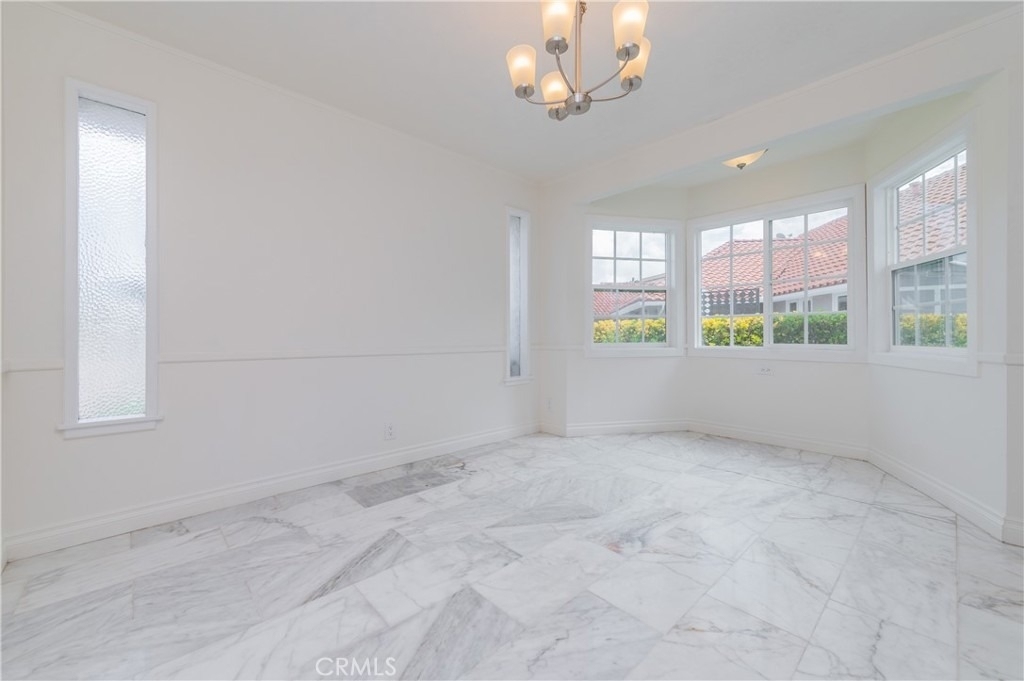 4972 Rochelle - Photo 8