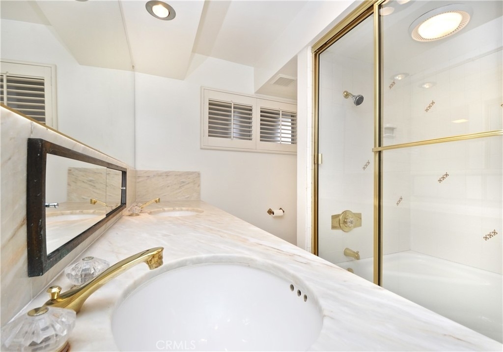 904 Emerald Bay - Photo 17