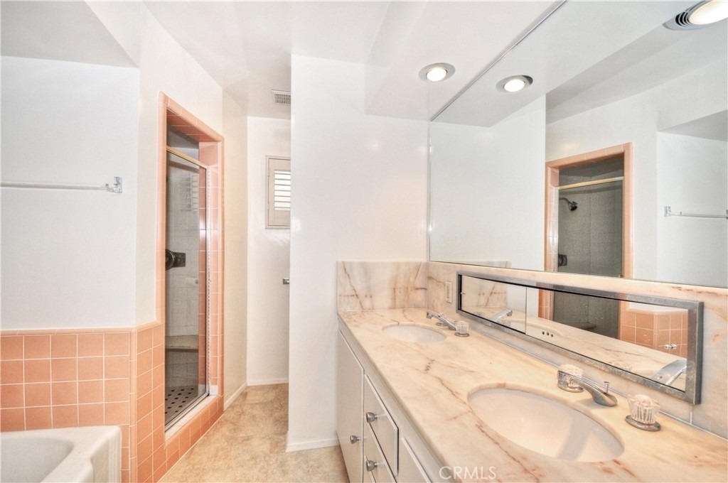 904 Emerald Bay - Photo 12