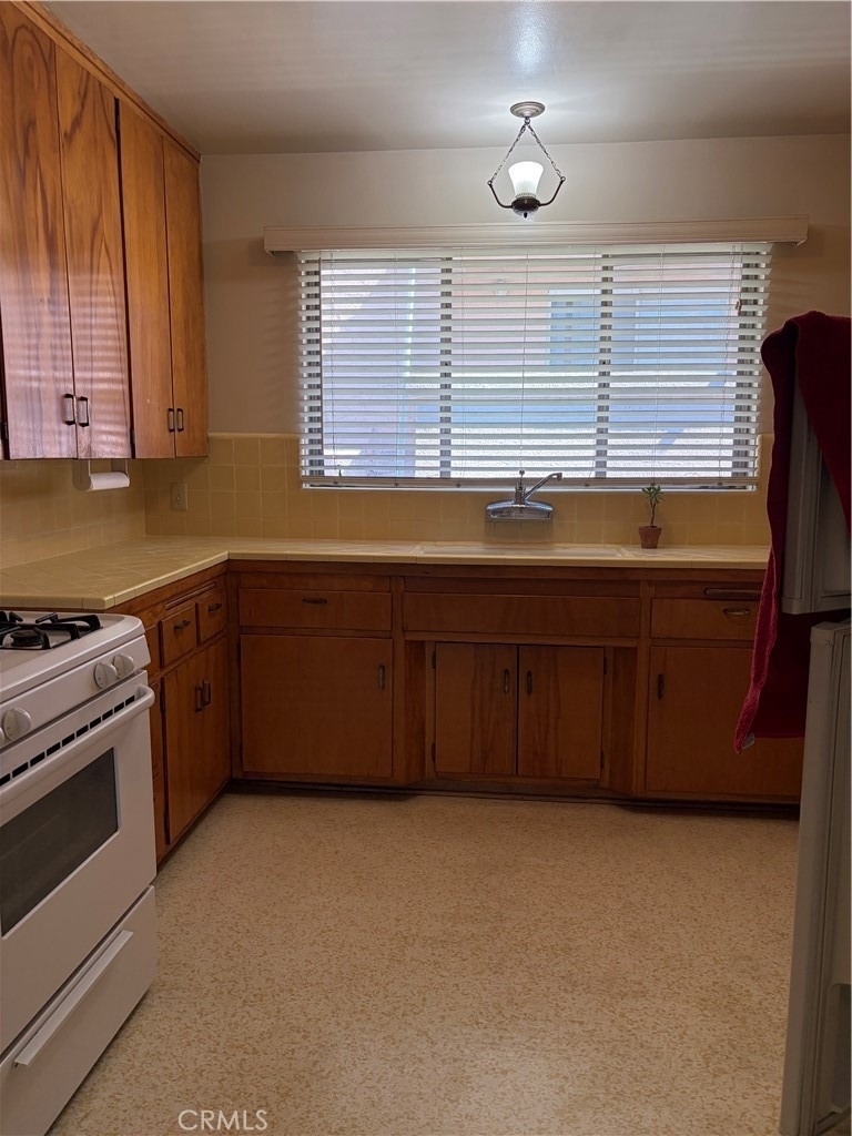 1032 Arcadia Avenue - Photo 4