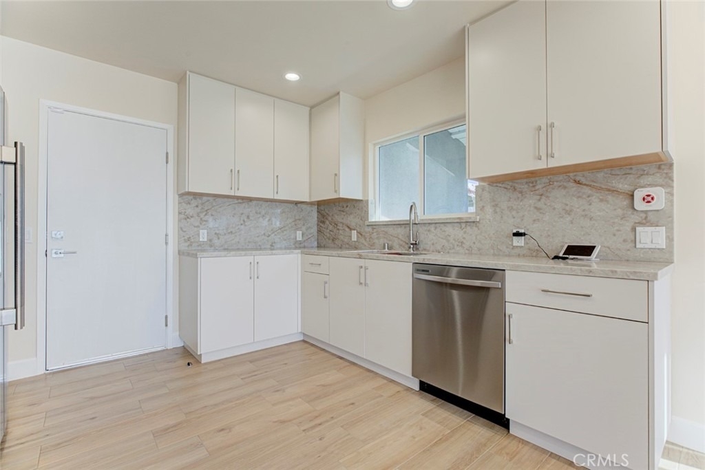 11542 Encino Avenue - Photo 14