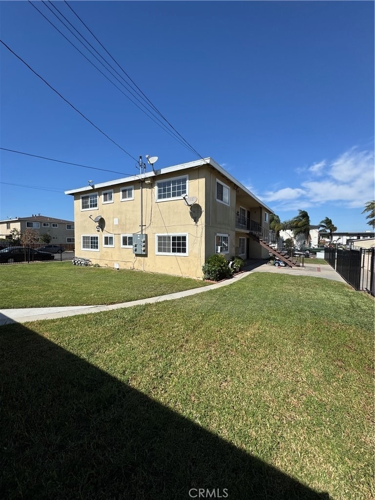 7782 Mandrell - Photo 0