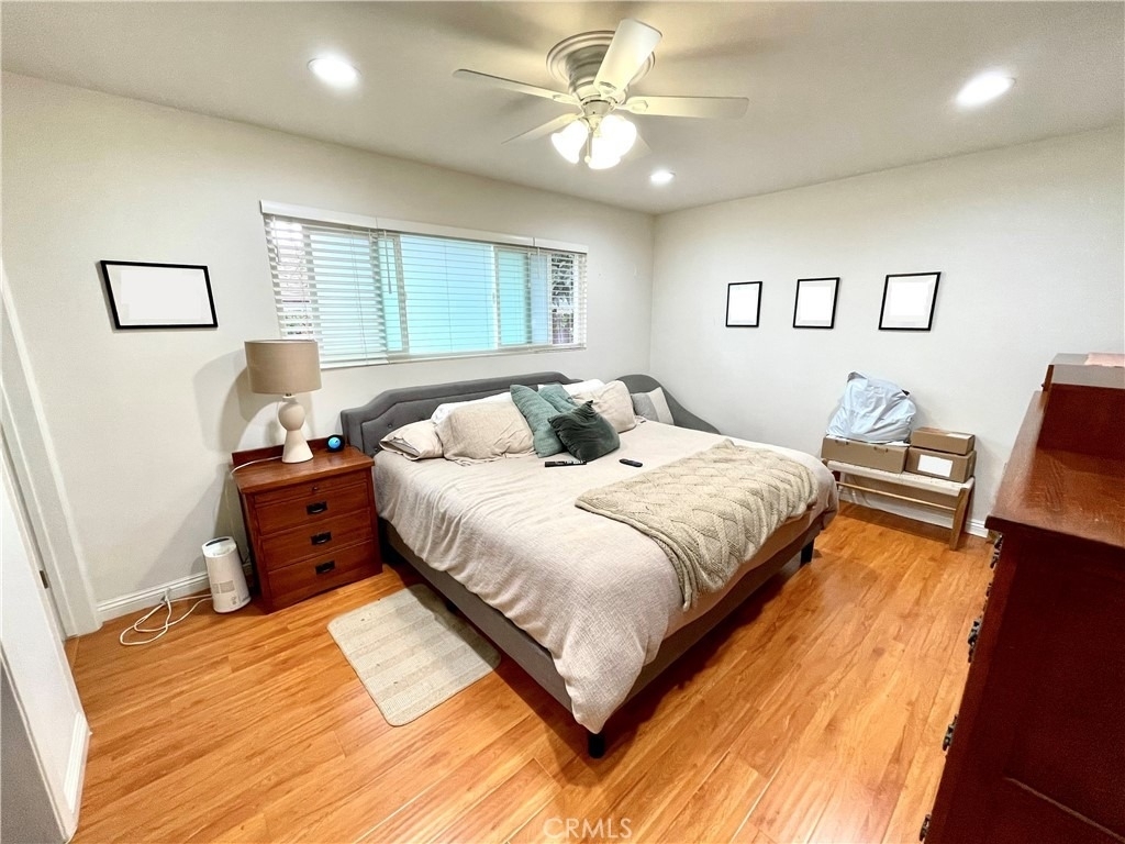 8340 Sheffield - Photo 3