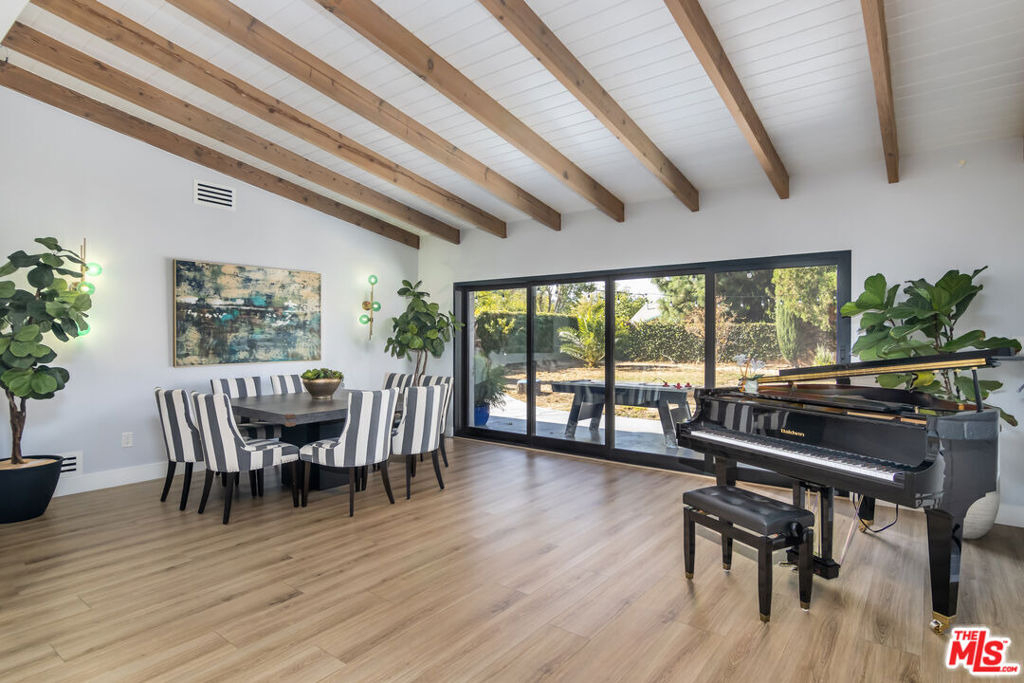4821 Heaven Avenue - Photo 15