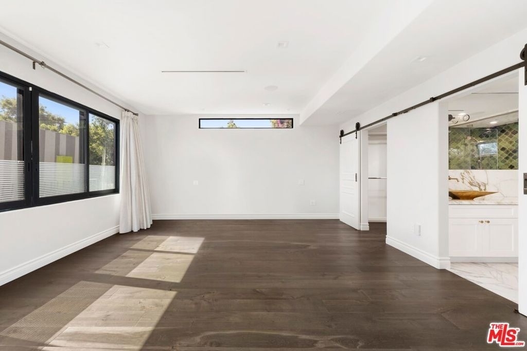 1743 Courtney Avenue - Photo 10